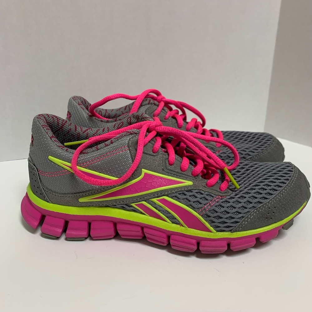 Reebok SmoothFlex Women's Sz 6 Gray Pink Athletic Running Shoes Sneakers
